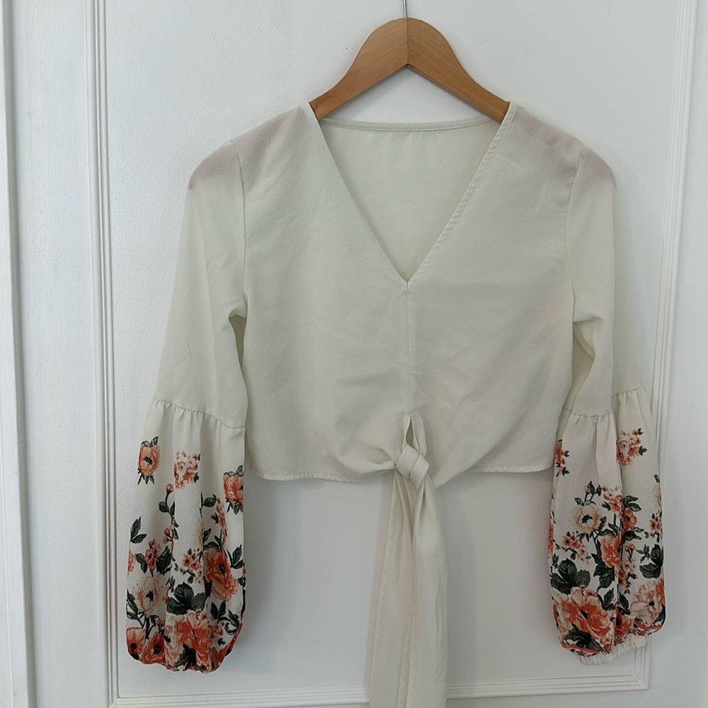 SHEIN Semi-Cropped Top